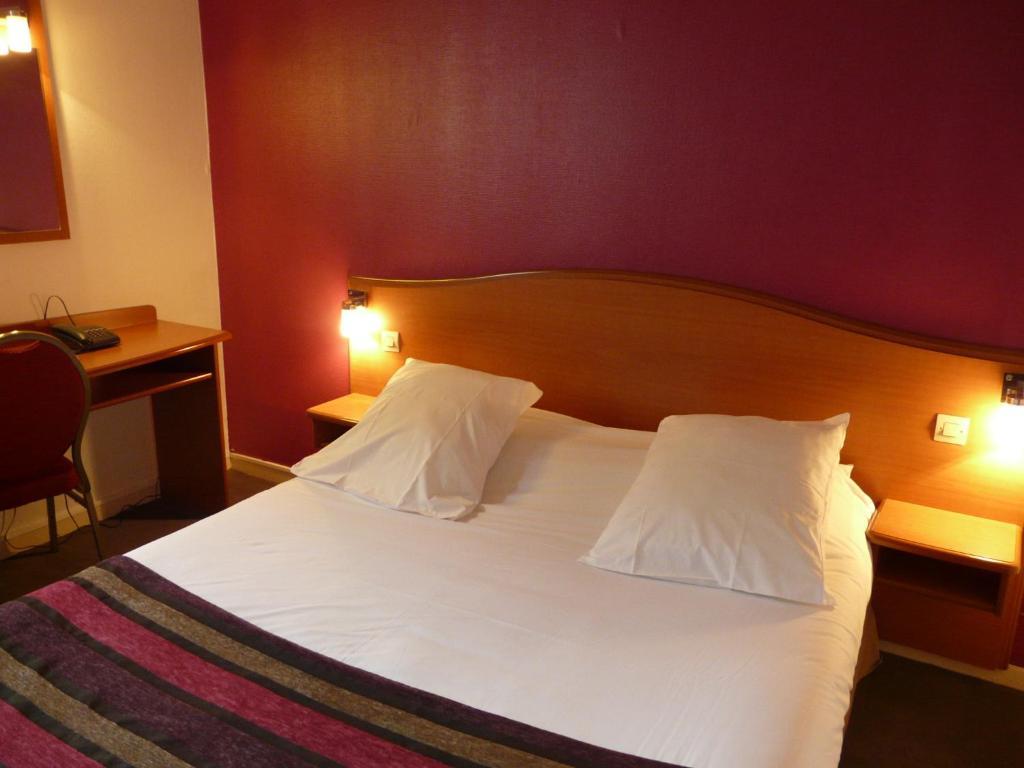 Kyriad Saint Quentin En Yvelines - Montigny Номер фото
